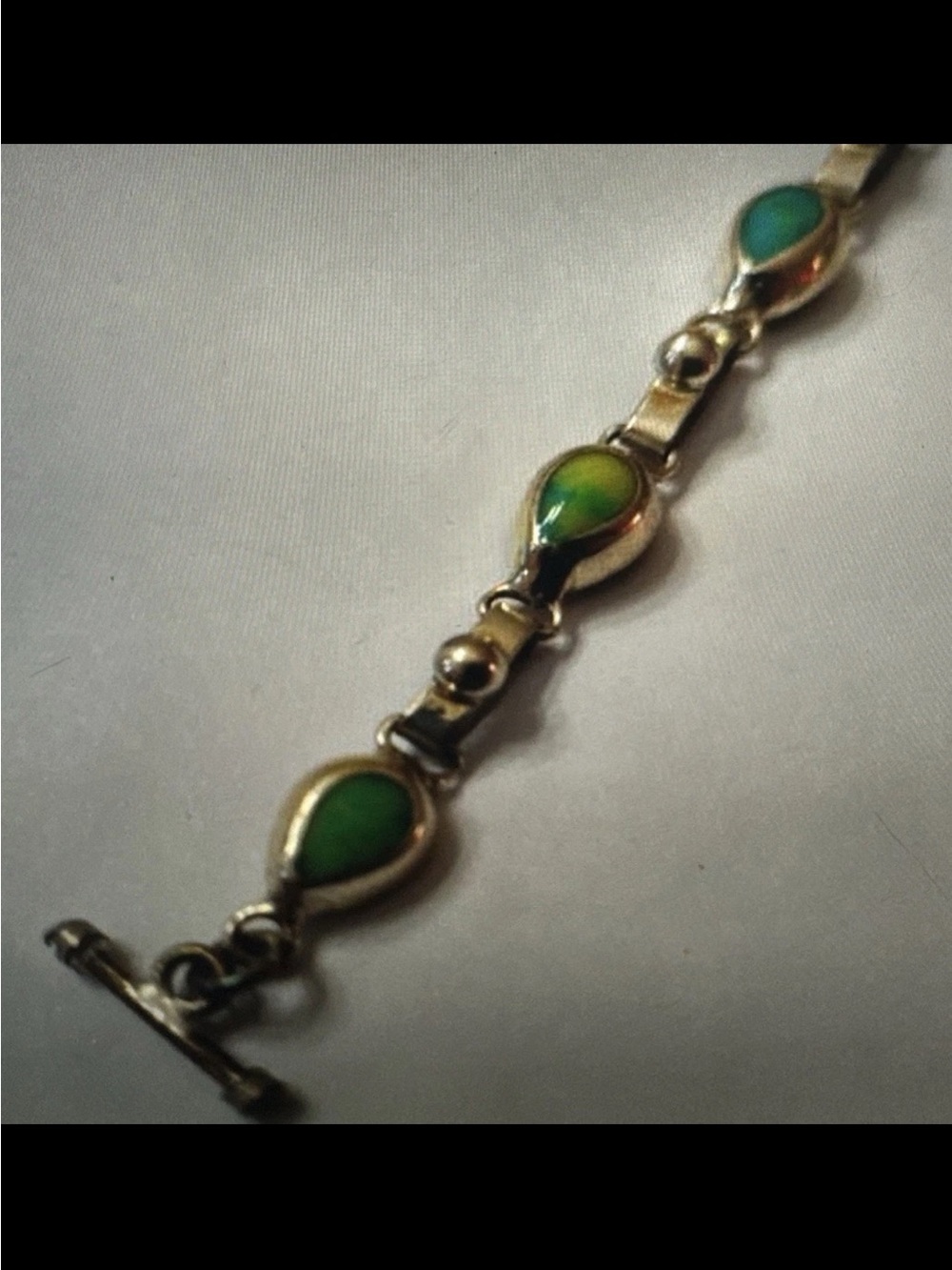 Vintage Gold and Green Teardrop Bracelet